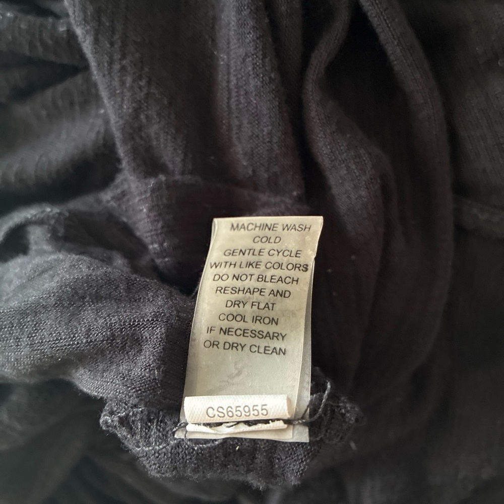 Cable & Gauge Black Textured Knit Top Size M - Picture 7 of 7